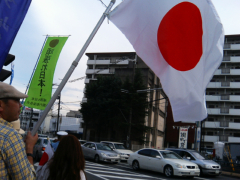 奈良朝鮮総連前にて